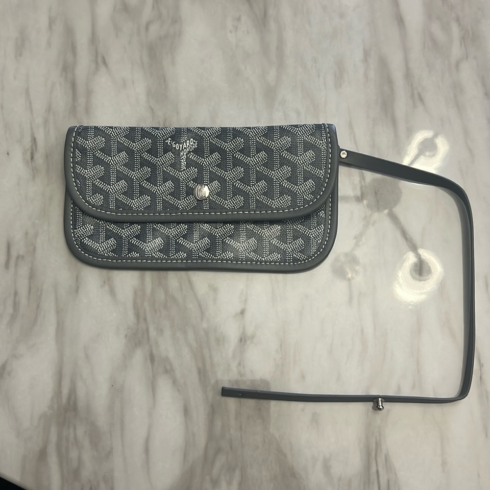 GO - YARD Wristlet Wallet (Brand New)